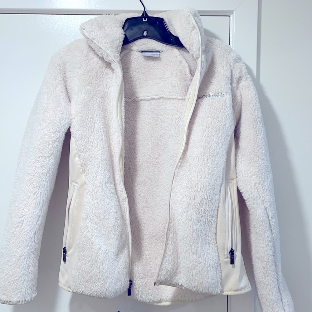 Columbia woman’s fleece layering jacket